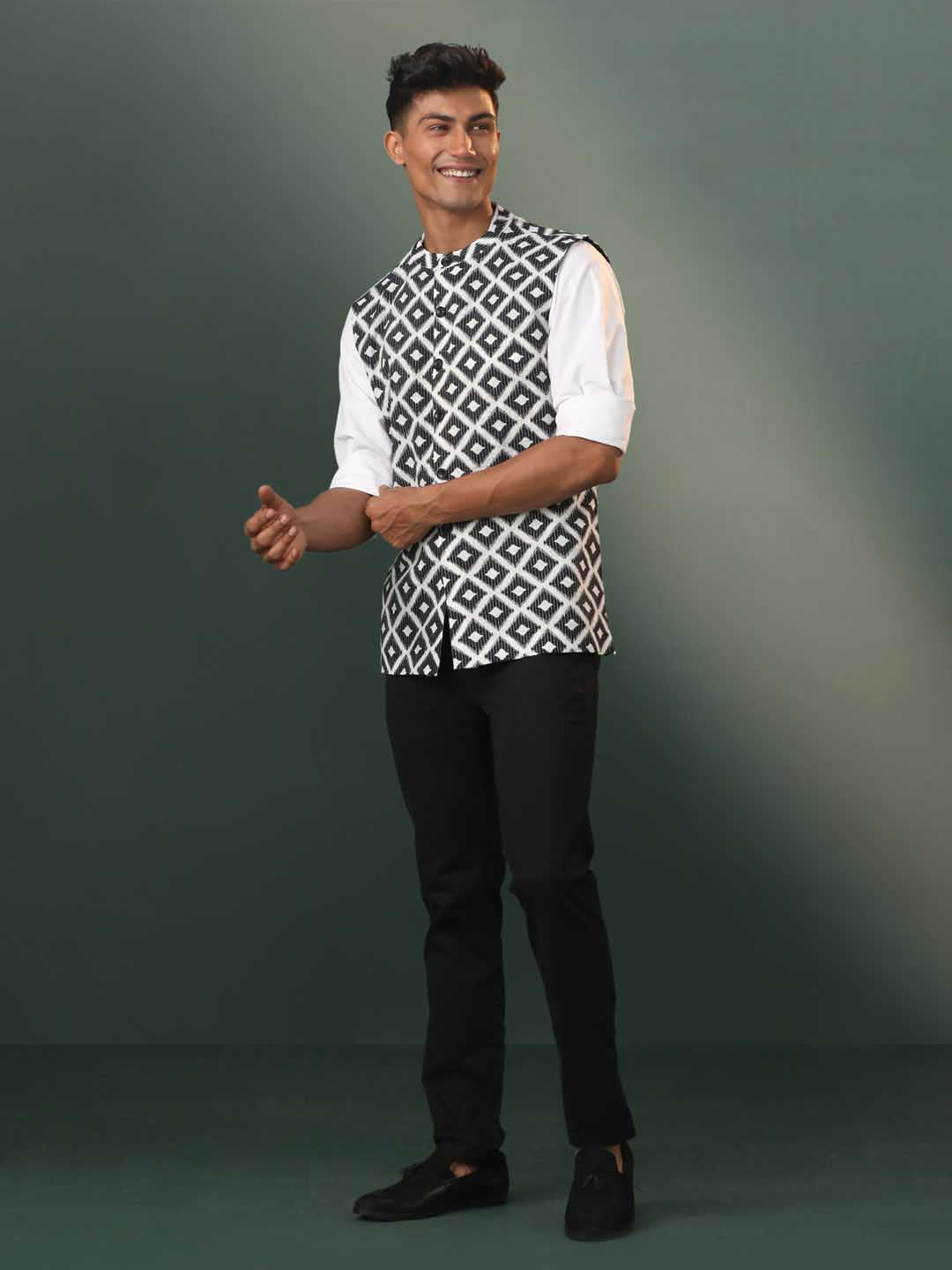 SHVAAS By VASTRAMAY Men's Black Ikkat Print Cotton Nehru Jacket