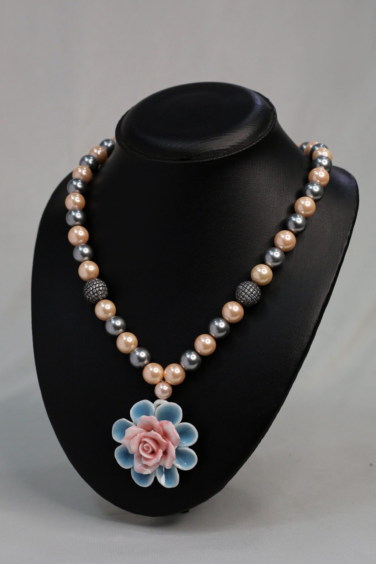 Shubhra Moti Mala 2204