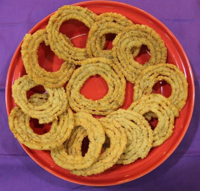 Telangana Snacks Pachi Karam Sakinalu