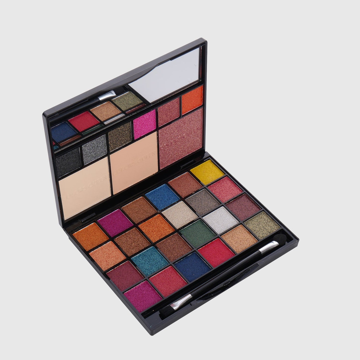 Colors-Queen-Swag-Makeup-Kit-–-30-Eyeshadow-Convenience-&-Style