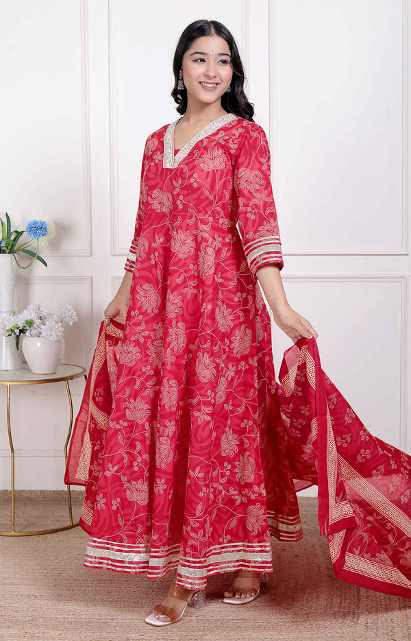 Miravan Women's red Embroidered Anarkali Kurta and Dupatta