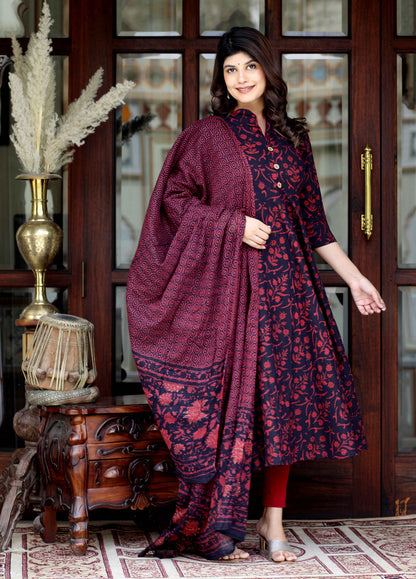 MiravanWomen's Maroon Pure Floral Printed Anarkali Kurta With Gold Print Dupatta