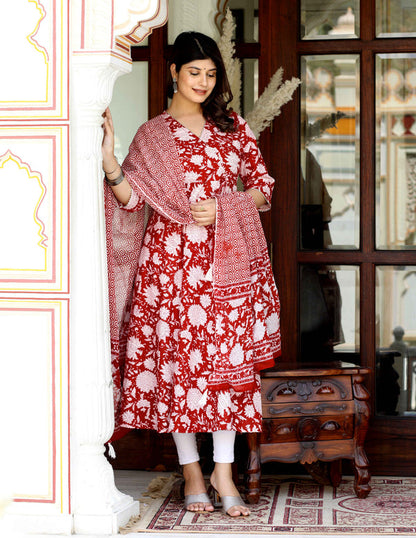 Miravan Women's Red Cotton Floral Printed Anarkali Kurta With Dupatta