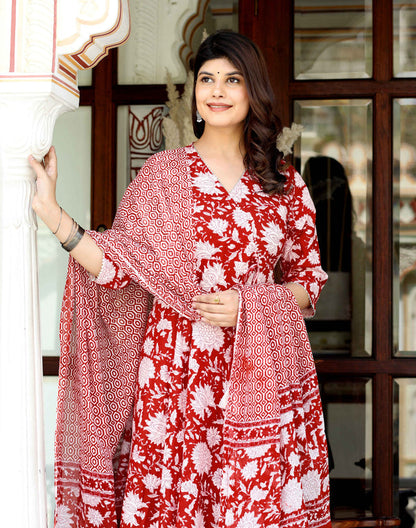 Miravan Women's Red Cotton Floral Printed Anarkali Kurta With Dupatta