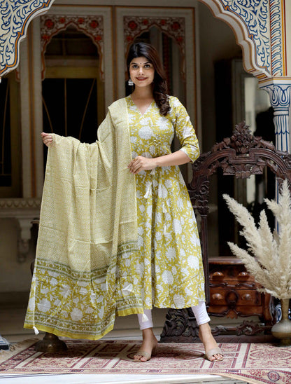 Miravan Women's Yellow Cotton Floral Print Anarkali Kurta With Dupatta