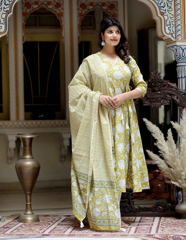 Miravan Women's Yellow Cotton Floral Print Anarkali Kurta With Dupatta