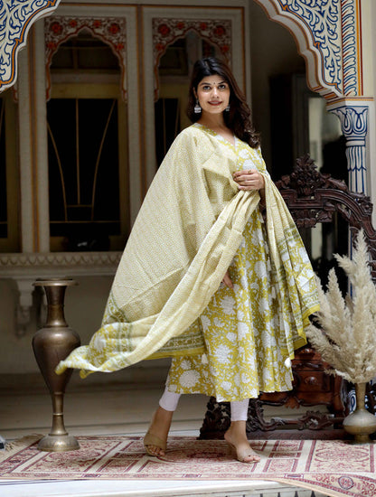 Miravan Women's Yellow Cotton Floral Print Anarkali Kurta With Dupatta