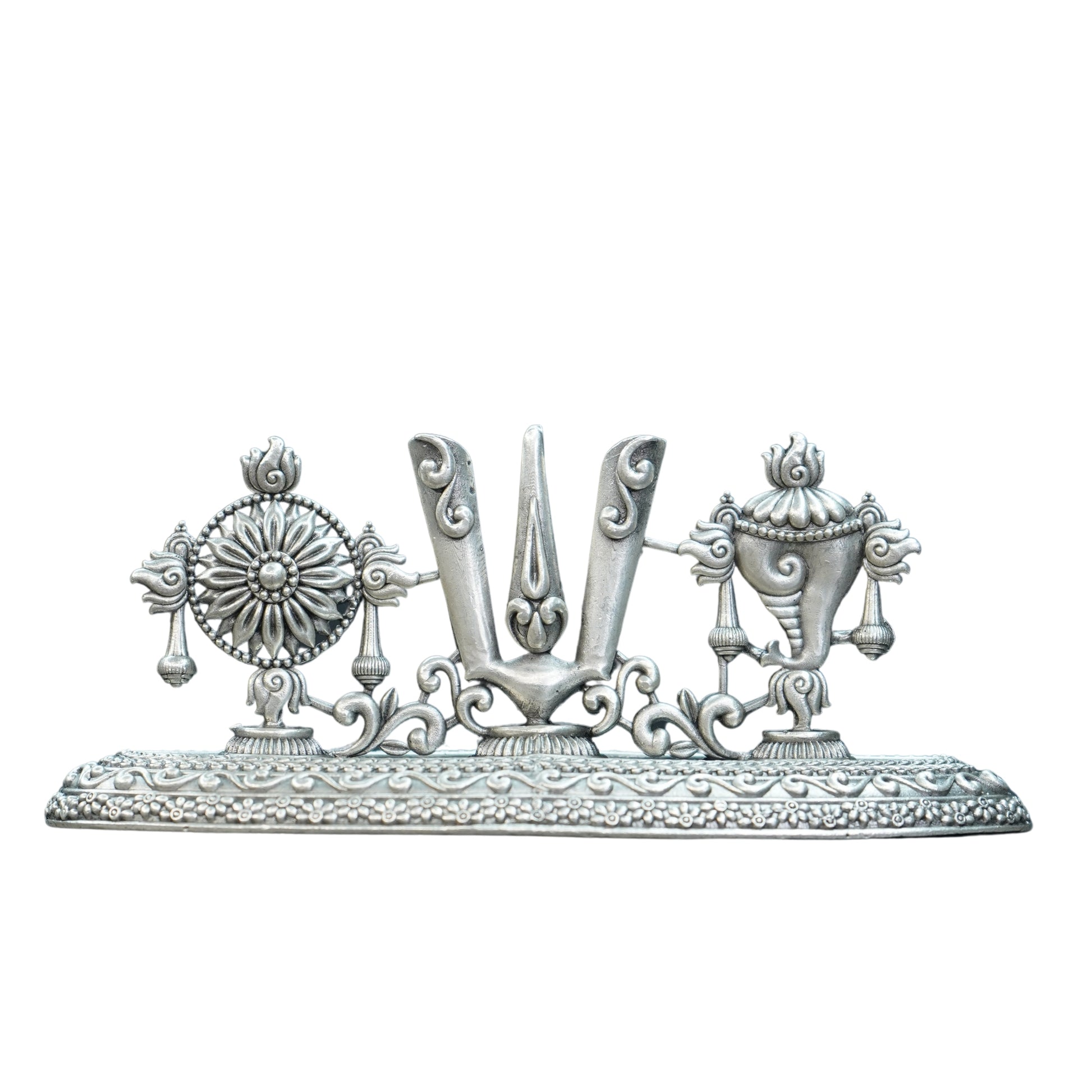 Mahita Collections Pure Silver Antique Shanku Chakras With Out Frame 83.15G