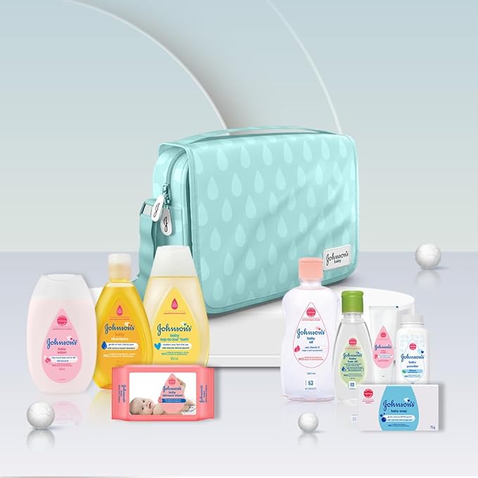 Johnson's Baby Gift Pack with Pouch