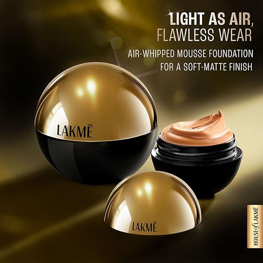 LAKMÉ Xtraordin Airy Mattreal For All Skin Matte Medium Coverage Mousse Gold Med