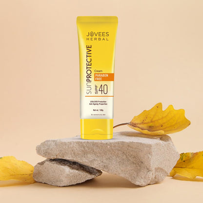 Jovees Sun Protective SPF 40 Sunscreen