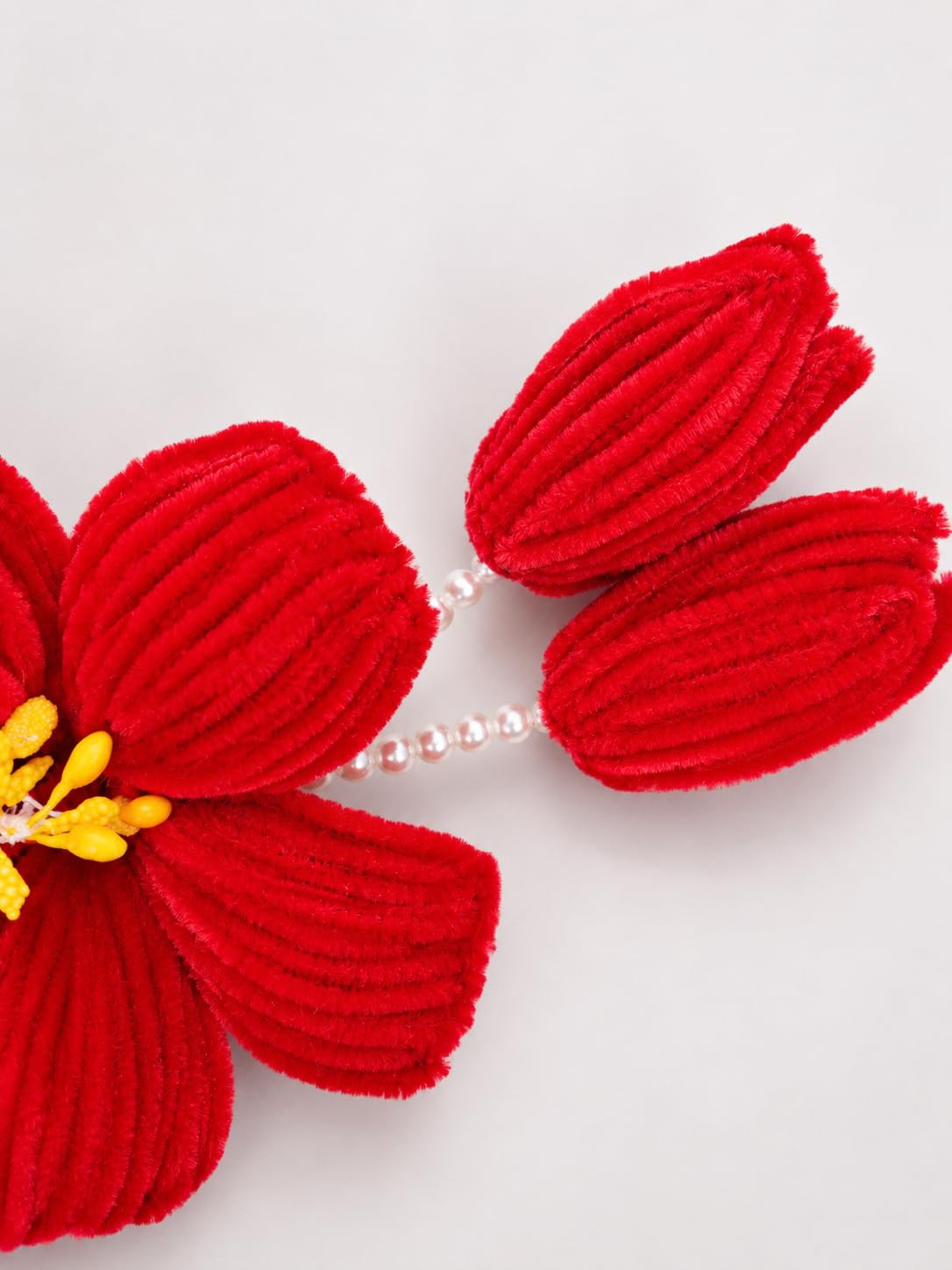 Handmade Artificial White Flower Haar for Ganpati Red With Yellow Centre