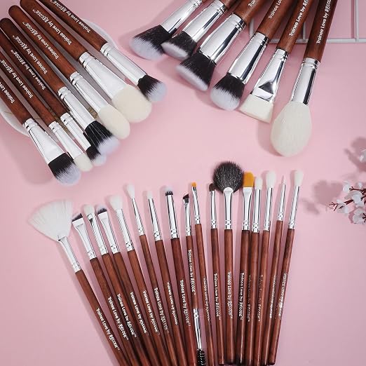Recode-Brush-Set-30-Trainee-Love