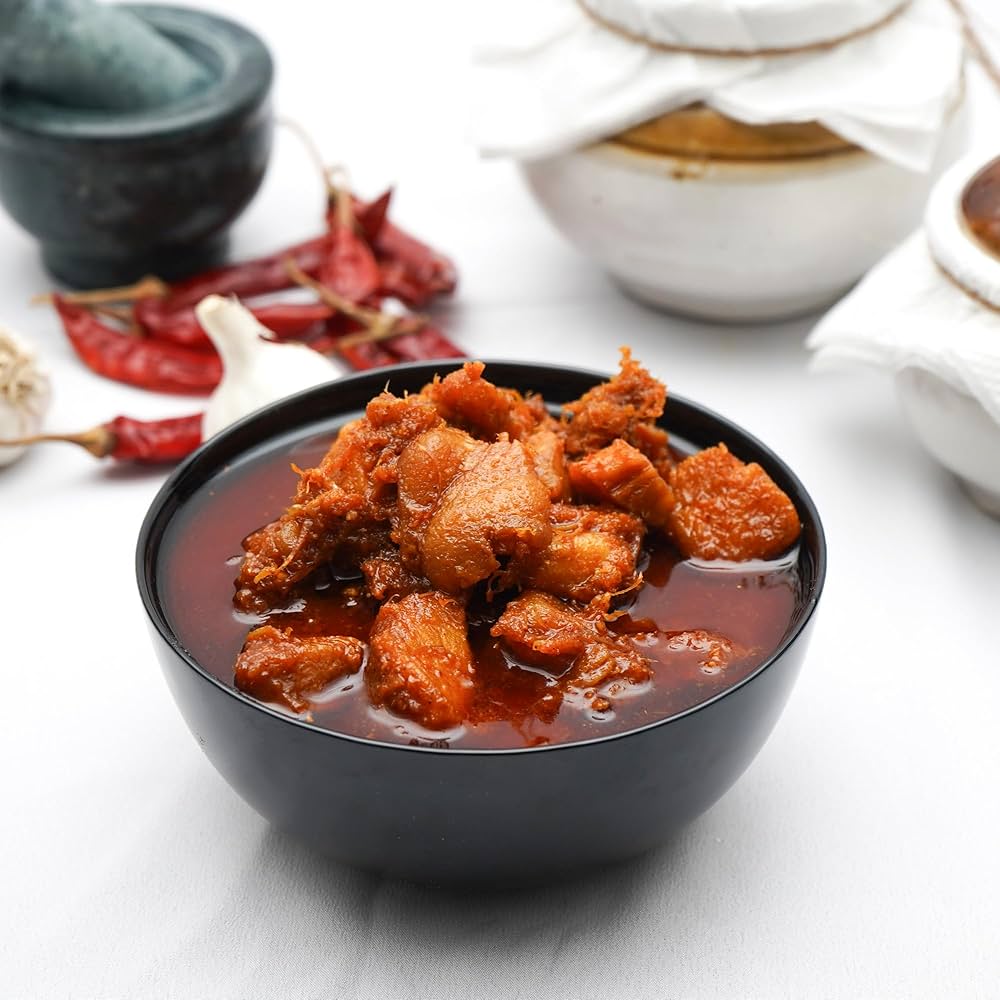 Naturogin Mild Spice Chicken Pickle Curry Type | Jhatka Meat