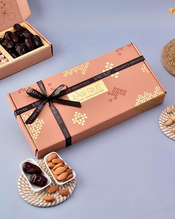 Hyperfoods Rakhi With Dry Fruits Combo