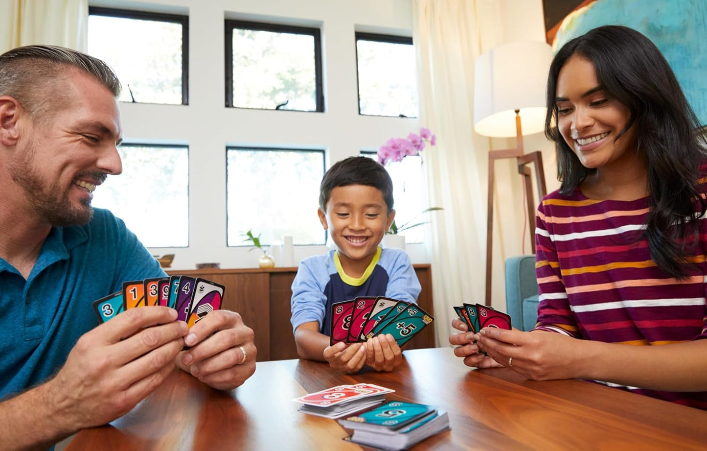 Mattel UNO Flip - Double Sided Card Game
