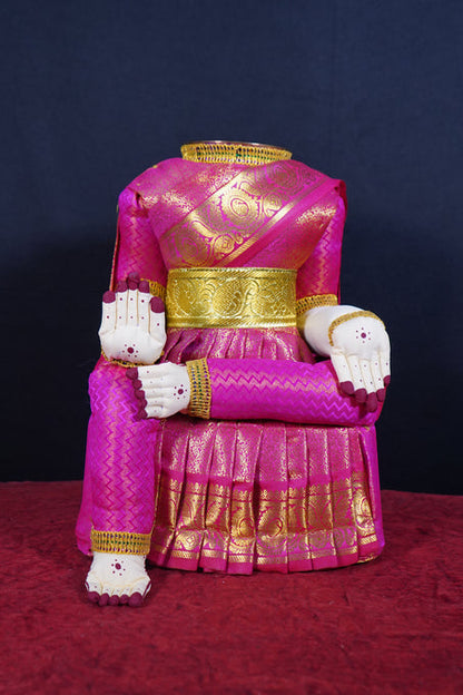 Varalakshmi Amman idol without face
