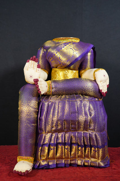 Varalakshmi Amman idol without face