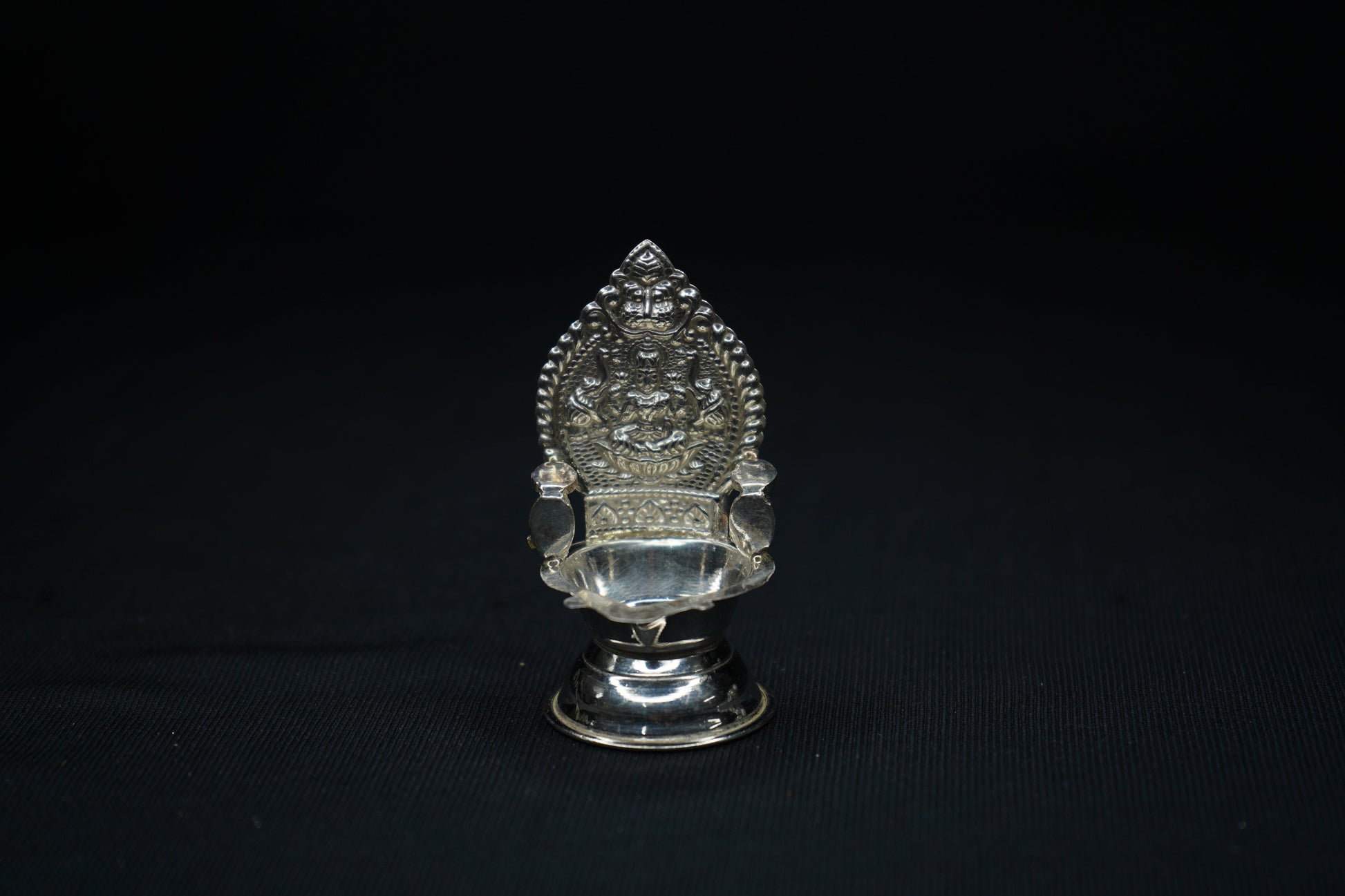 Pure Silver Gajalakshmi Diya 10g - PUSHMYCART