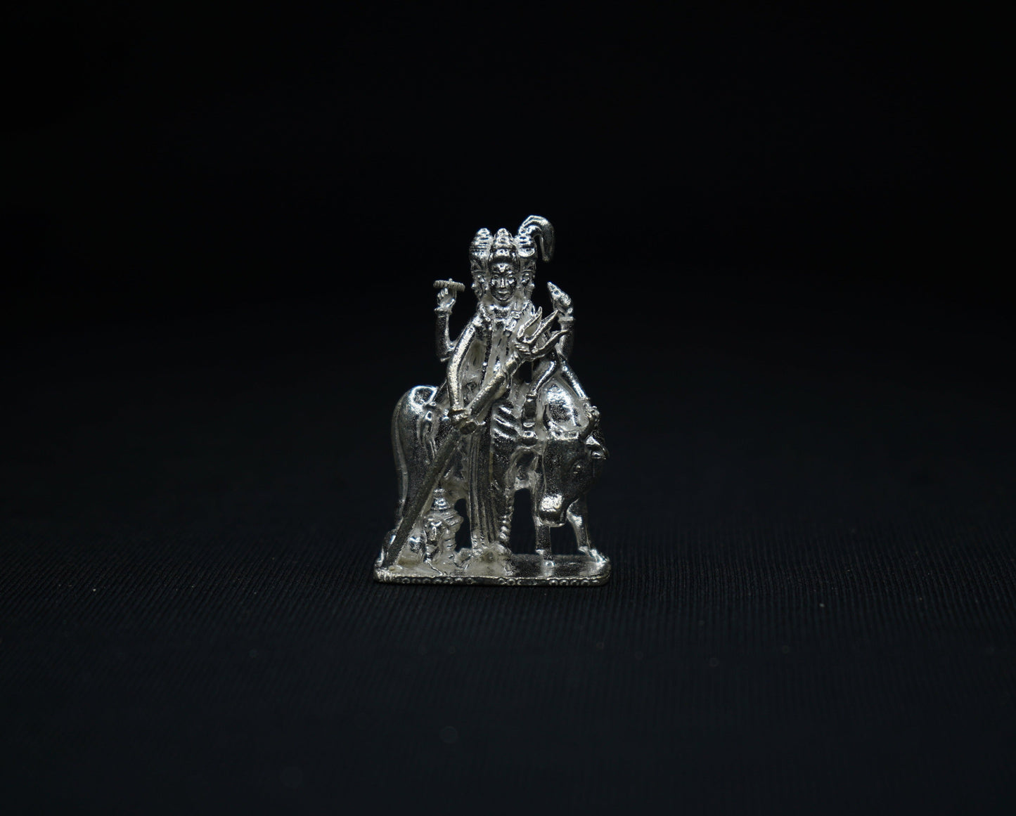 Pure Silver Dattatreya Idol 46.4g - PUSHMYCART