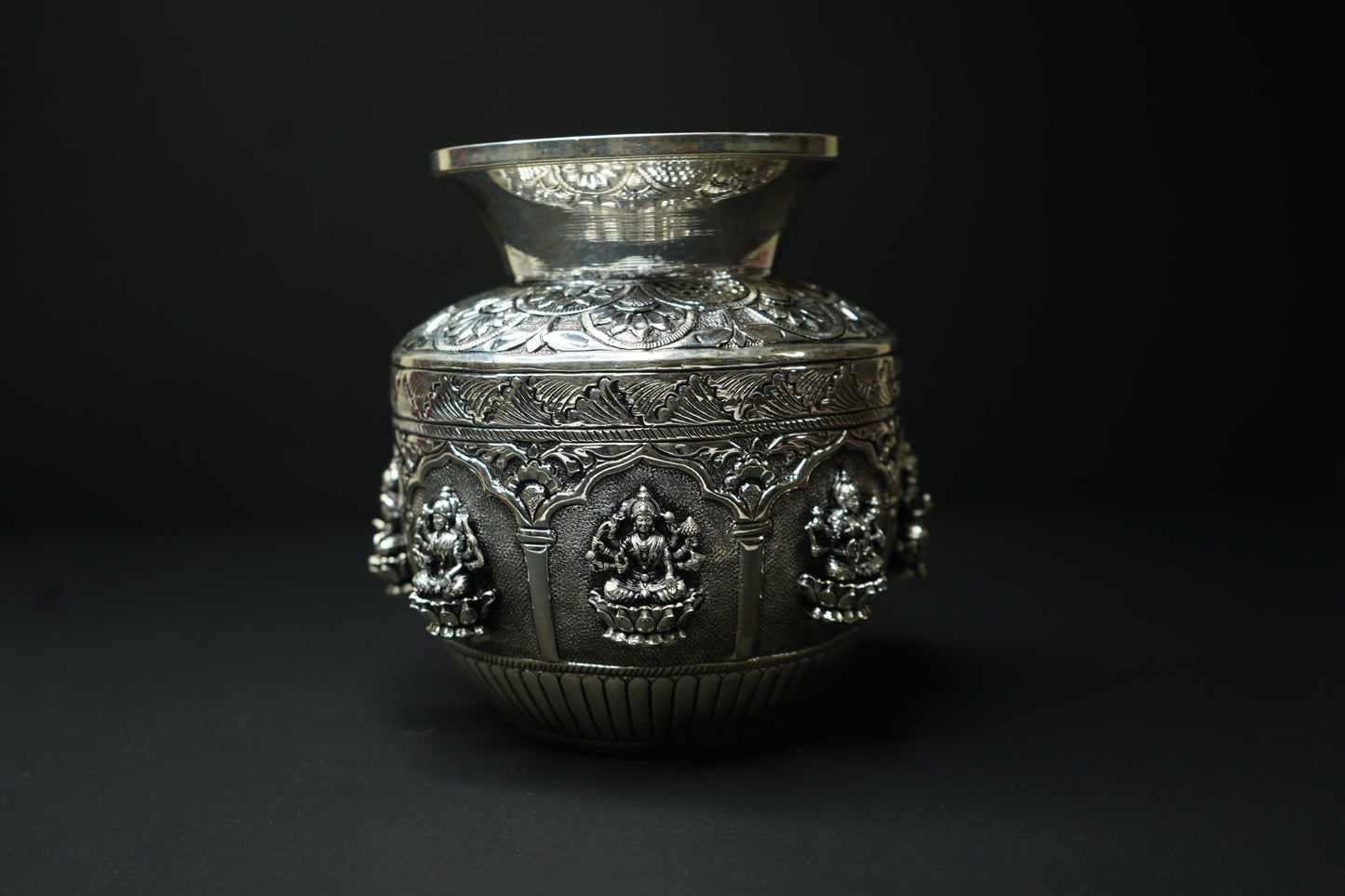 Antique Silver Astha Laxmi Kalasham