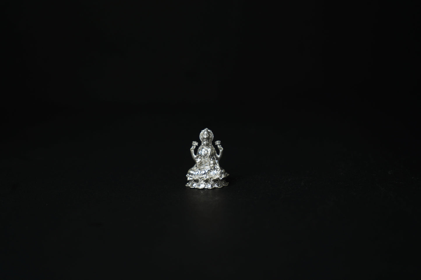 Pure Silver Lakshmi Devi Idol 22.05 grams - PUSHMYCART