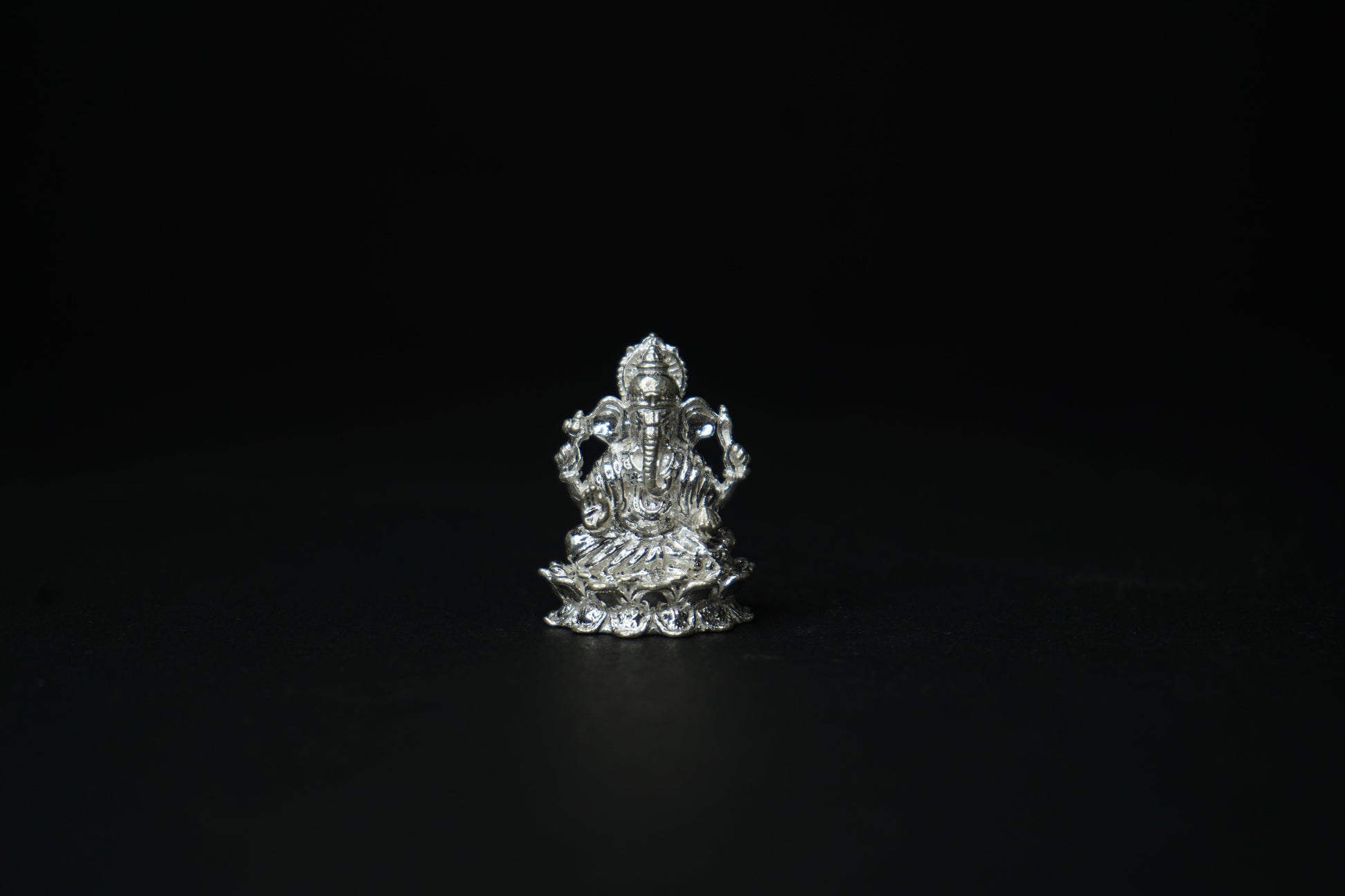 Pure Silver Ganesh Idol 48.59 grams - PUSHMYCART