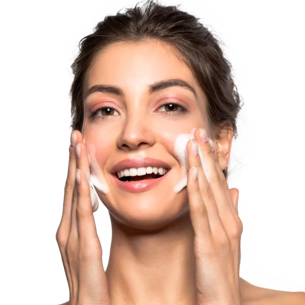 Colors-Queen-Foam-Makeup-Remover