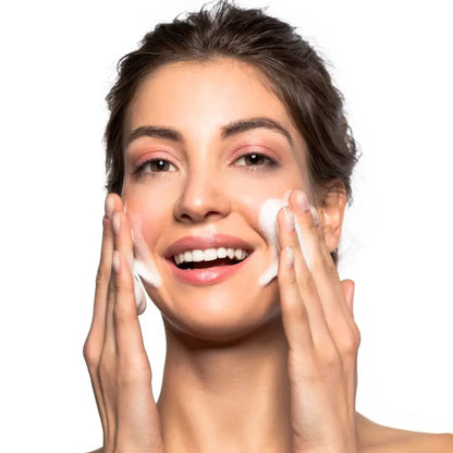 Colors-Queen-Foam-Makeup-Remover