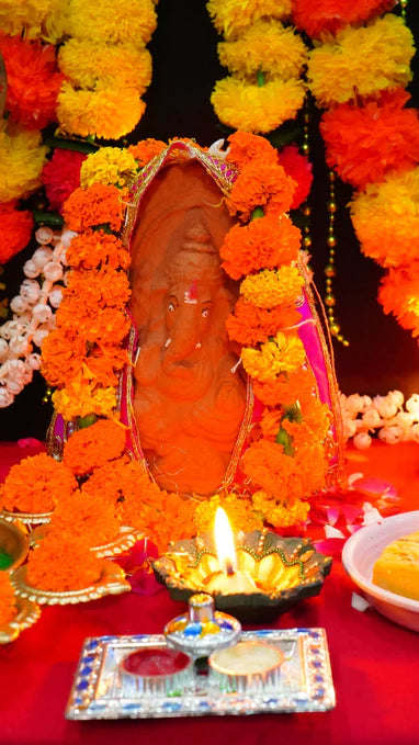 Gomaya Ganesh Idol 