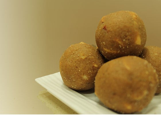 Vellanki Foods Gondh Laddu