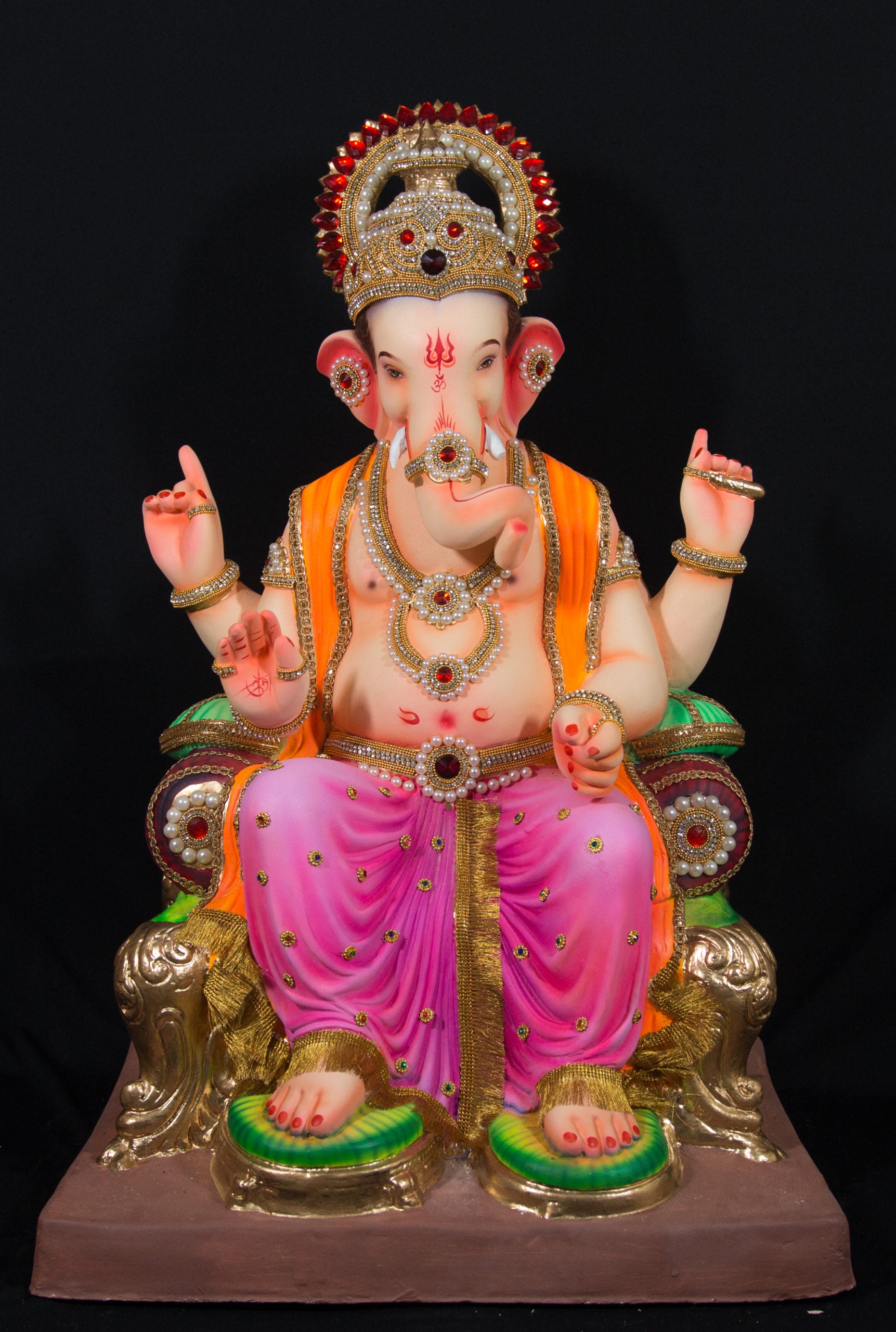 Lal Baug Raja without Prabhaval