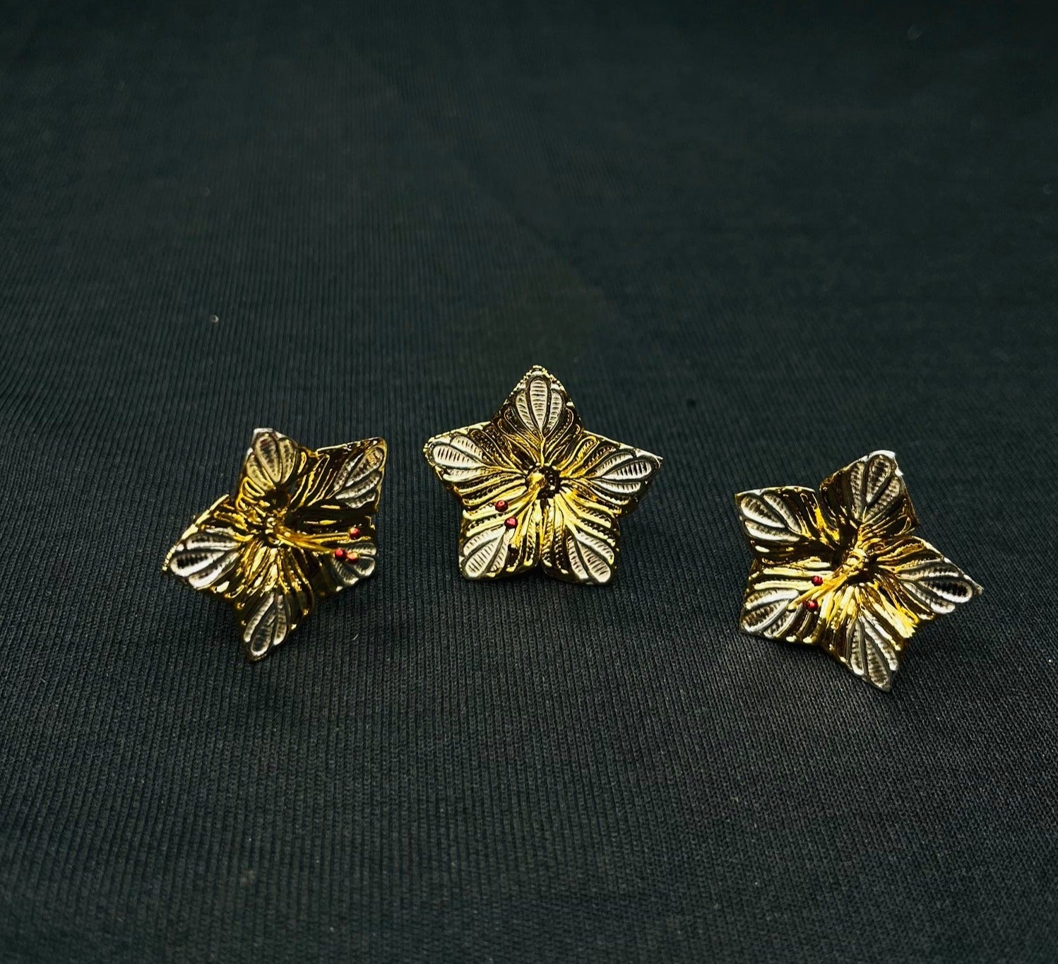 Pure Silver Shiny Golden Flowers 6.13g Pack Of 3 - PUSHMYCART