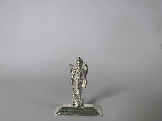 Pure Silver Satya Narayana Swamy Idol 11.80g - PUSHMYCART