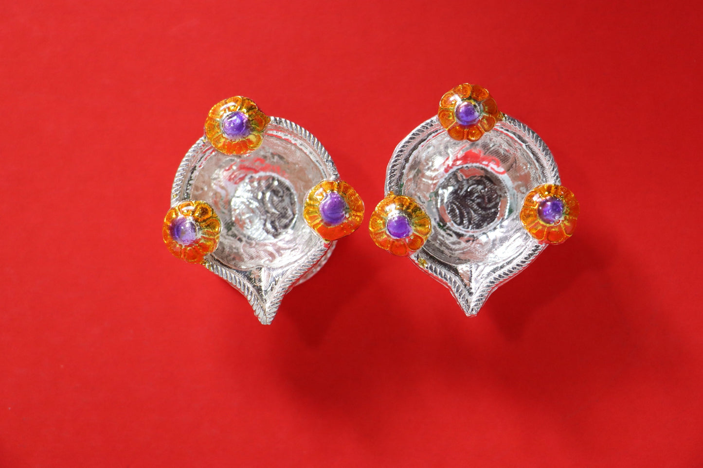 Pure Silver Fancy Diya With Yellow Flowers 20.17 Grams - PUSHMYCART