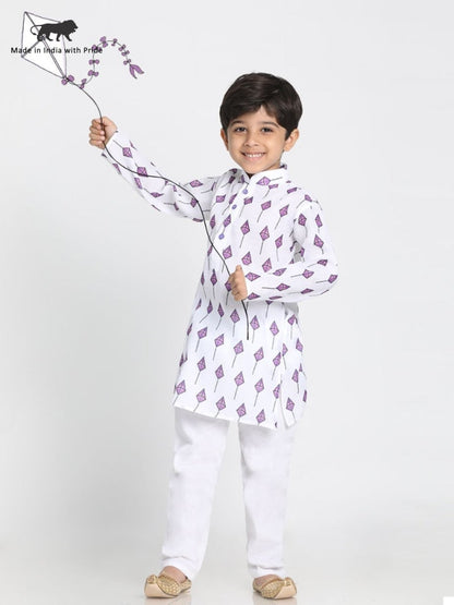 Vastramay Boy's White cotton printed Kurta set is so adorable