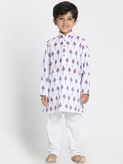 Vastramay Boy's White cotton printed Kurta set is so adorable
