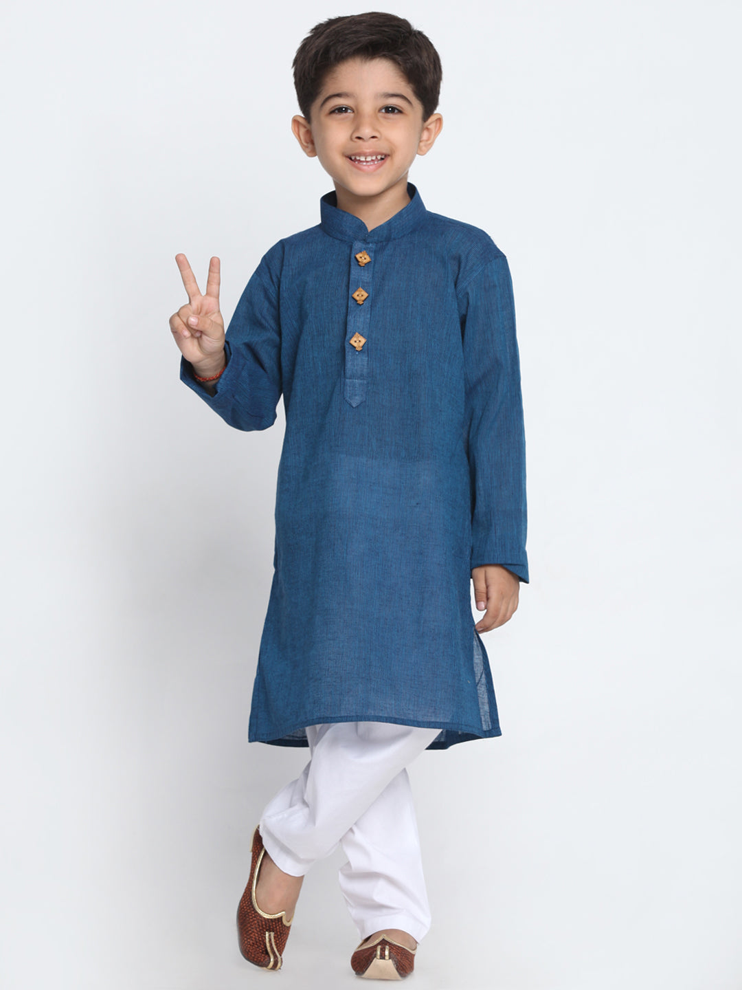 Vastramay Pure Handloom Cotton Blue and White Baap Beta Kurta Pyjama set