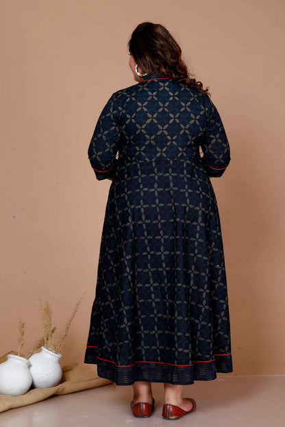 Miravan Women'S Plus Size Abstract Printed & Tasseles Angrakha Kurta With Blue Dupatta Set
