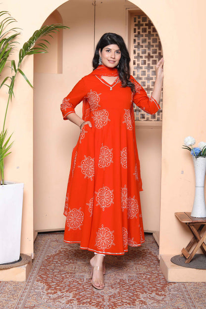 Miravan Womens Orange Floral Cotton Printed Anarkali Kurta wit Dupatta