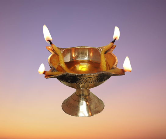 Brass Table Oil Lamp Deepak 4 Wicks