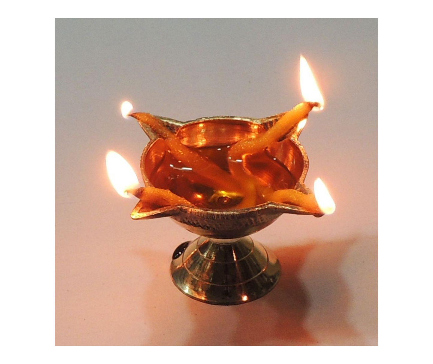 Brass Table Oil Lamp Deepak 4 Wicks