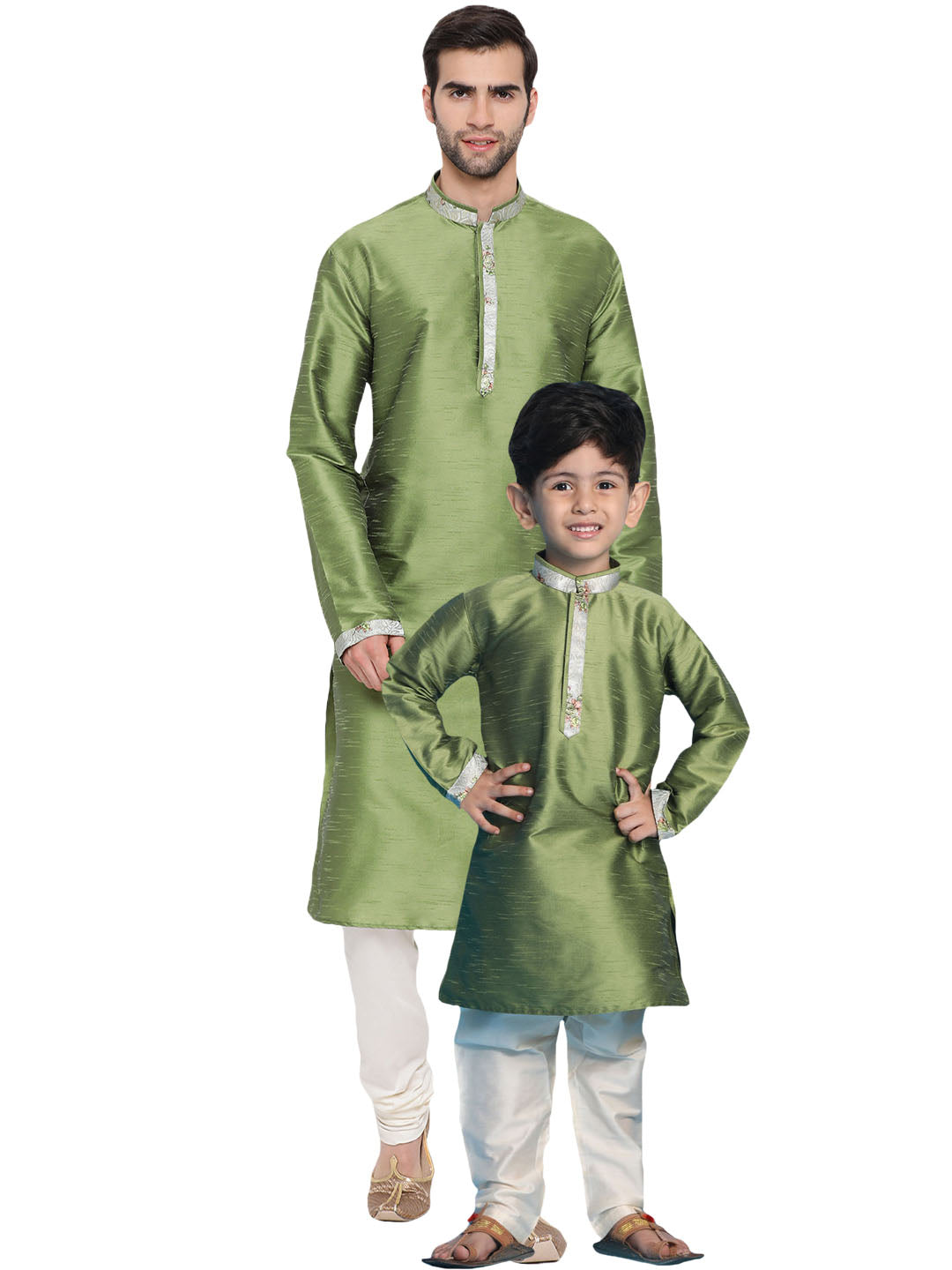 VASTRAMAY Green Silk Blend Kurta Pyjama Baap Beta Set