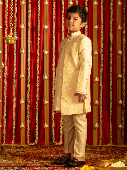 VASTRAMAY Boys' Cream And Cream Ethnic Mirror Combo Set