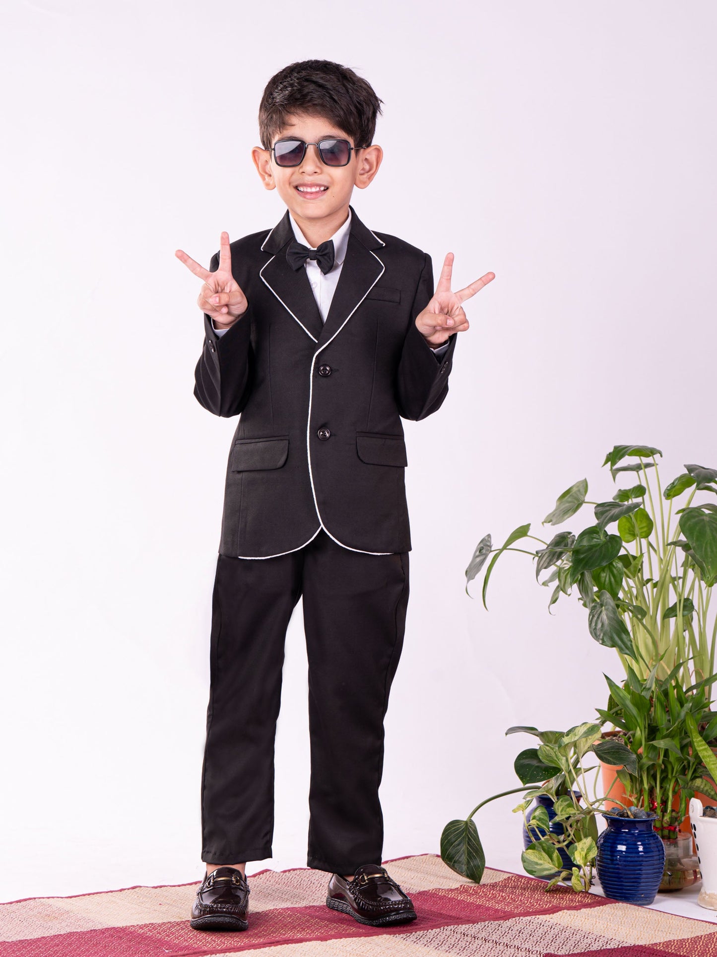 VASTRAMAY Boys' White And Black Shirt Blazer And Pant