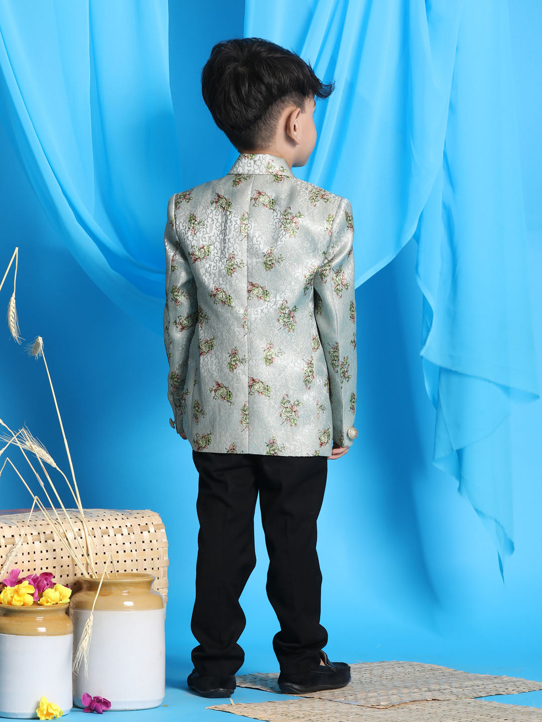 Vastramay boys light green woven silk blend blazer