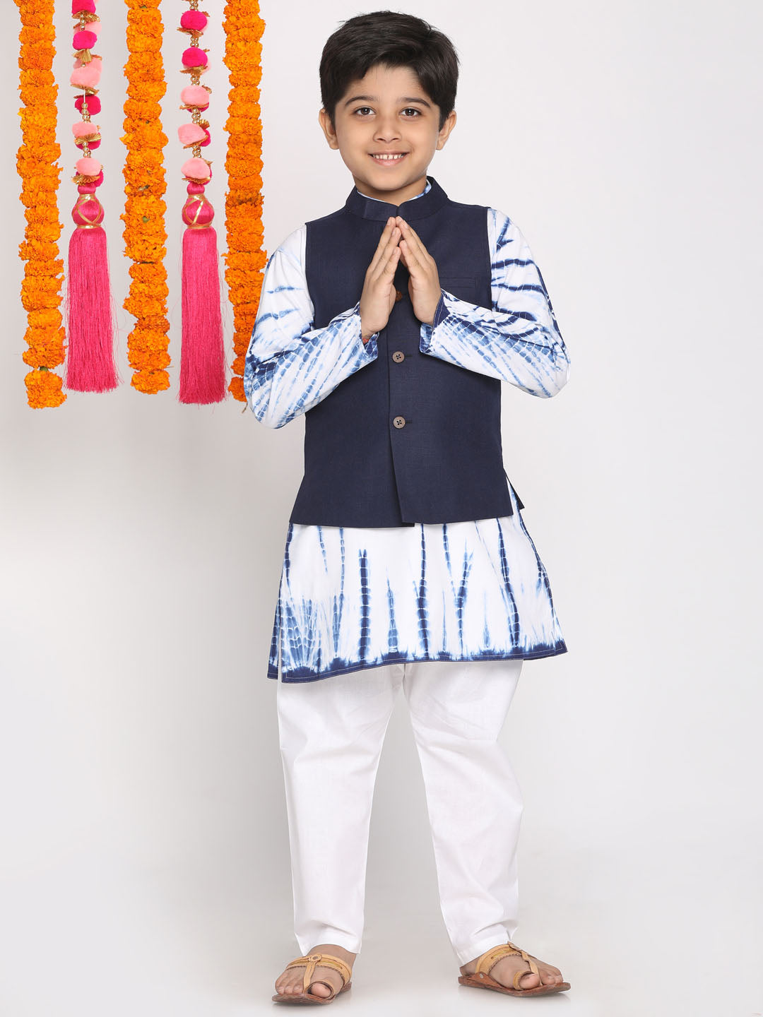 Vastramay Boys Navy Blue Dyed Regular Pure Cotton Kurta with Pyjamas & Nehru Jacket