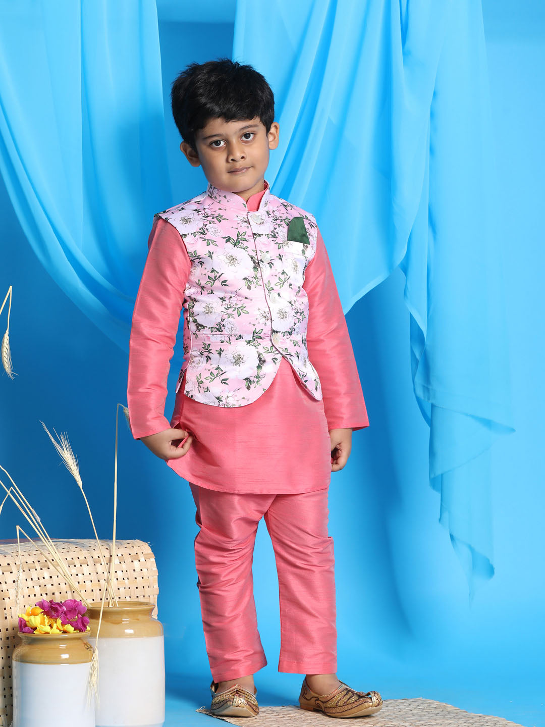 Vastramay boys pink color floral print jacket with pink kurta and pyjama set 1