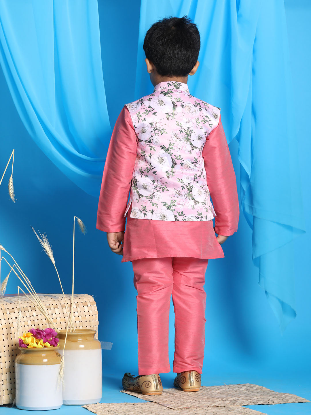 Vastramay boys pink color floral print jacket with pink kurta and pyjama set 1