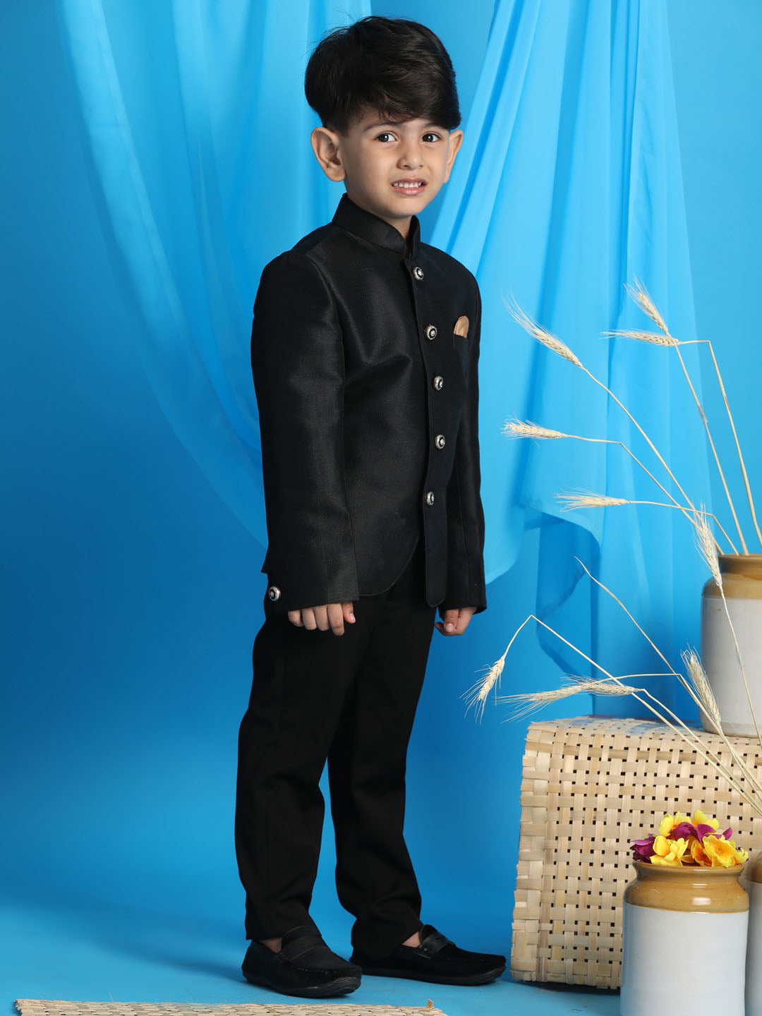 Vastramay boys black silk blend jodhpuri